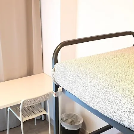 Arc House Only Adults Hostal