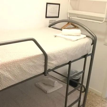 Arc House Only Adults Sevilla