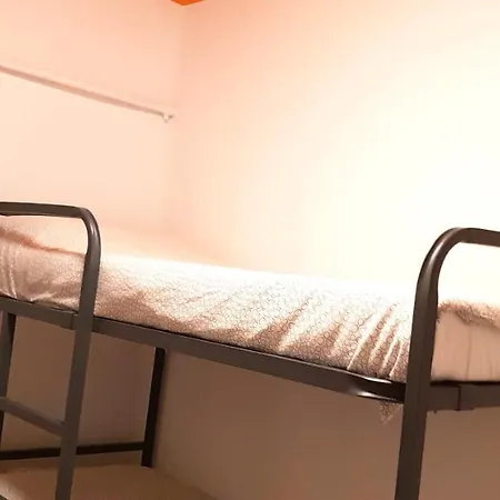 Arc House Only Adults Hostal *